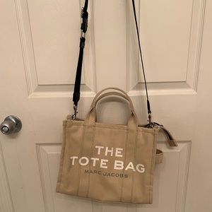 Marc Jacobs Small Tote Bag w/strap